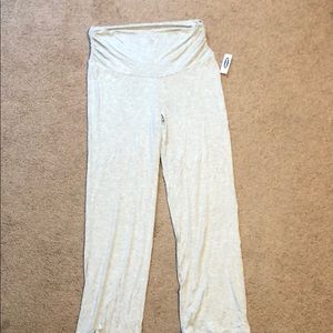 Old Navy maternity lounge pants (M)